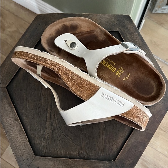 🛑 1 hour sale. Birkenstock White and Tan Thong Sandals - Picture 7 of 9